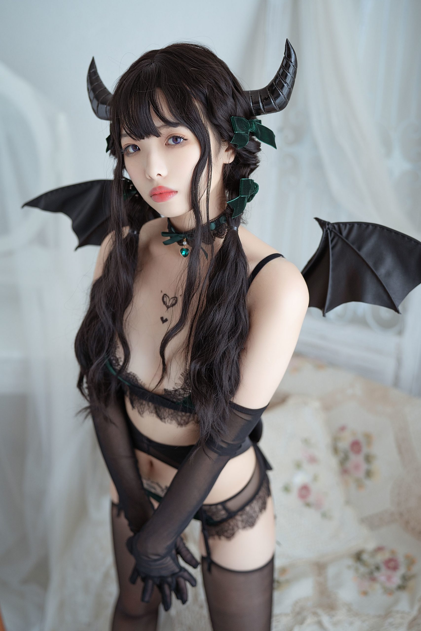 [萝莉COS] 雯妹 – 魅魔 Proud devil-ACG-二次元游戏动漫视频分享平台